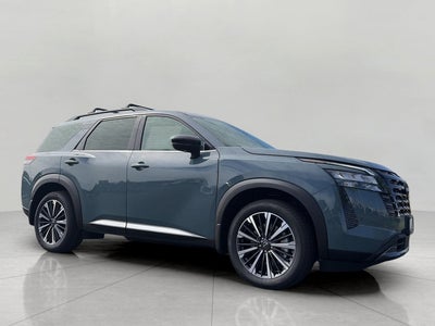 2026 Nissan Pathfinder Platinum 4WD