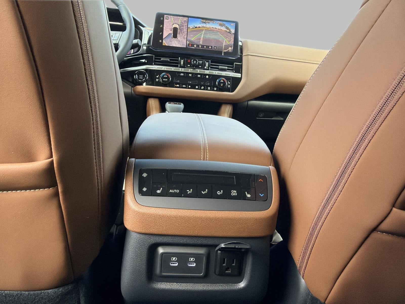 2026 Nissan Pathfinder Platinum 4WD