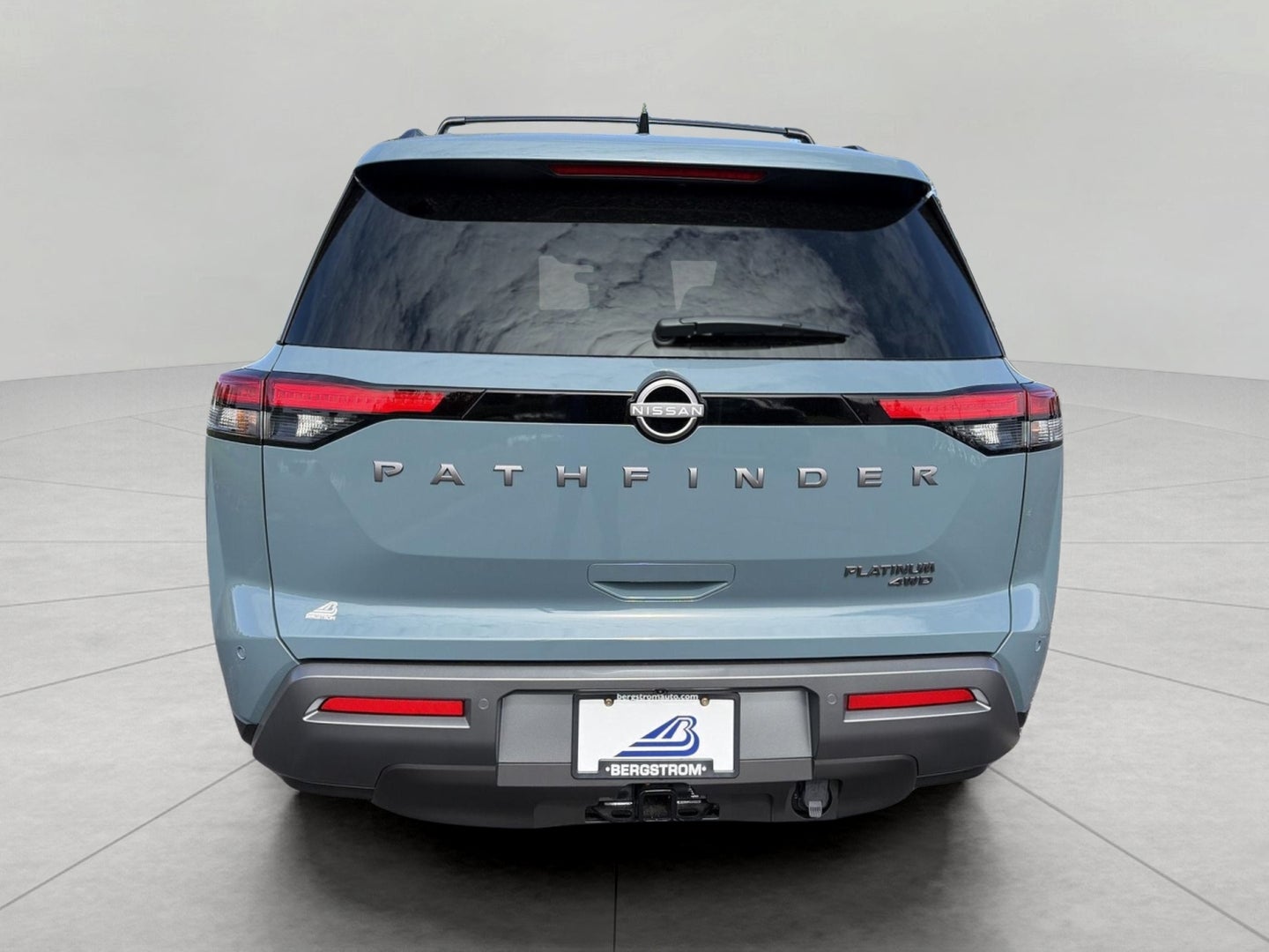2026 Nissan Pathfinder Platinum 4WD