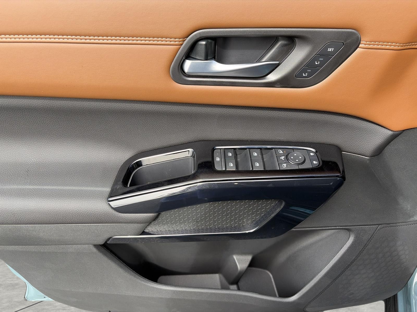 2026 Nissan Pathfinder Platinum 4WD