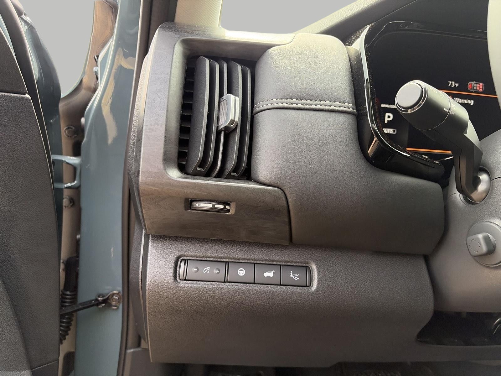 2026 Nissan Pathfinder Platinum 4WD