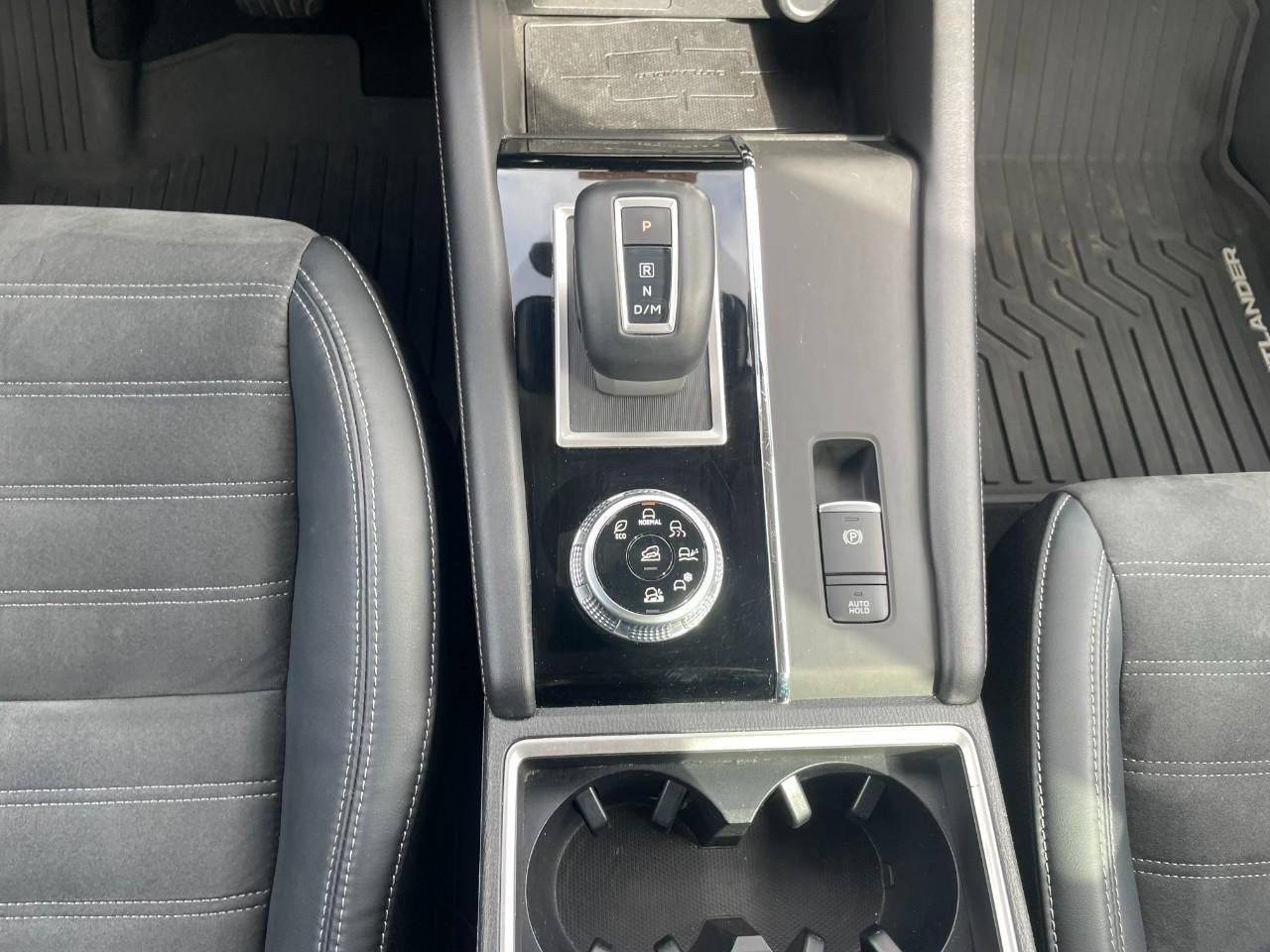 2022 Mitsubishi Outlander SE S-AWC