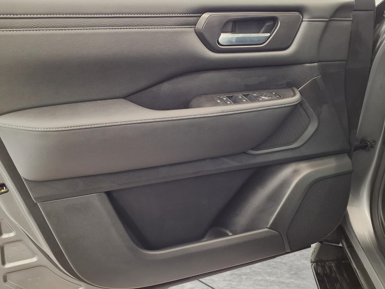 2026 Nissan Armada SV