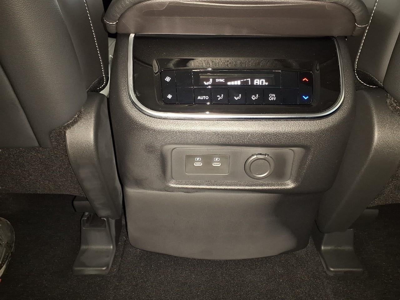 2026 Nissan Armada 4x4 SV