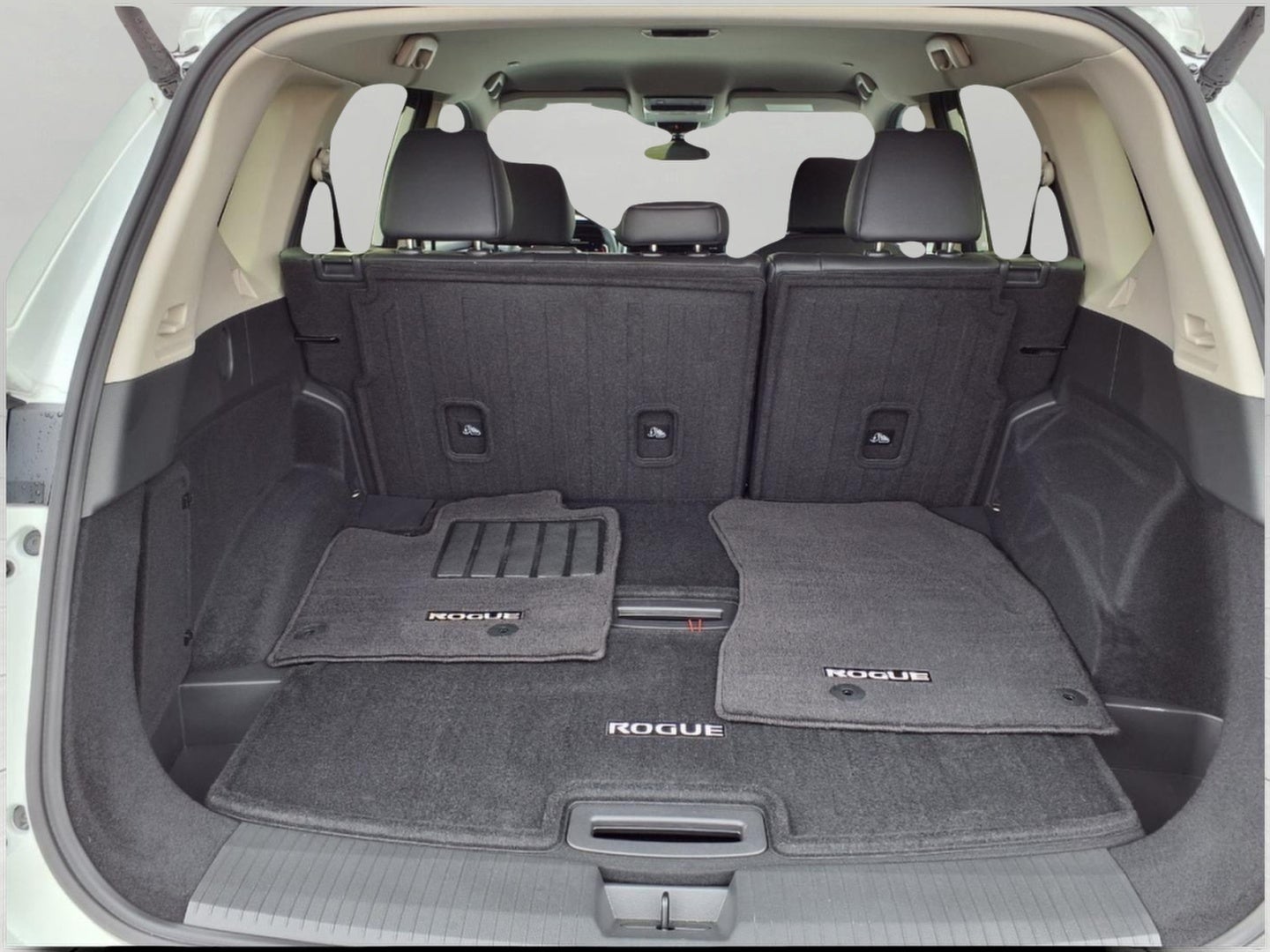2025 Nissan Rogue AWD SL