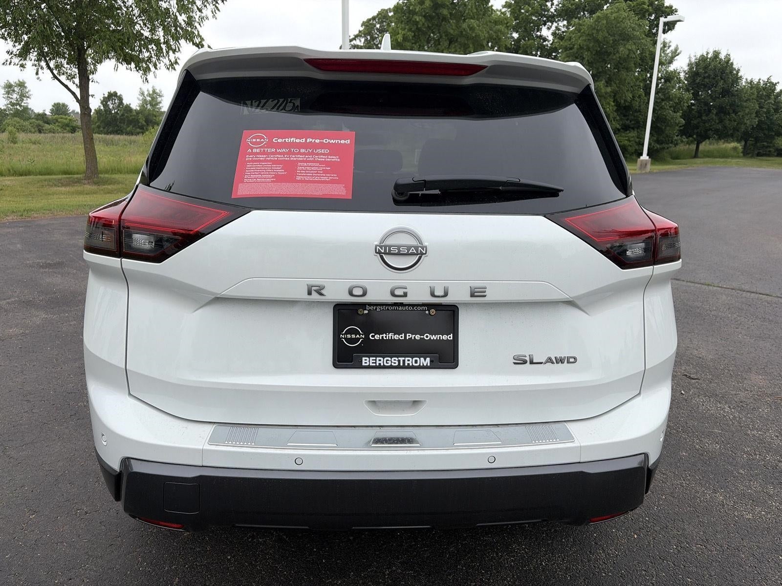 2025 Nissan Rogue AWD SL