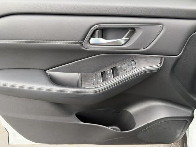 2025 Nissan Rogue AWD SL