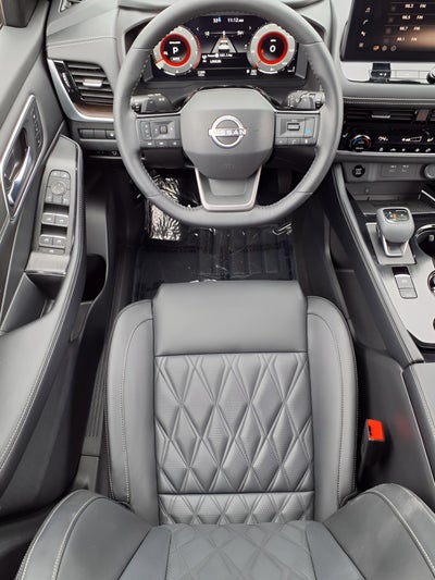2025 Nissan Rogue AWD Platinum