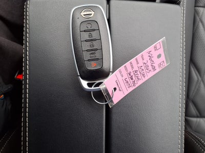 2025 Nissan Rogue AWD Platinum