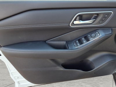 2026 Nissan Rogue AWD Platinum