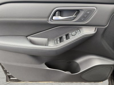 2026 Nissan Rogue AWD Platinum