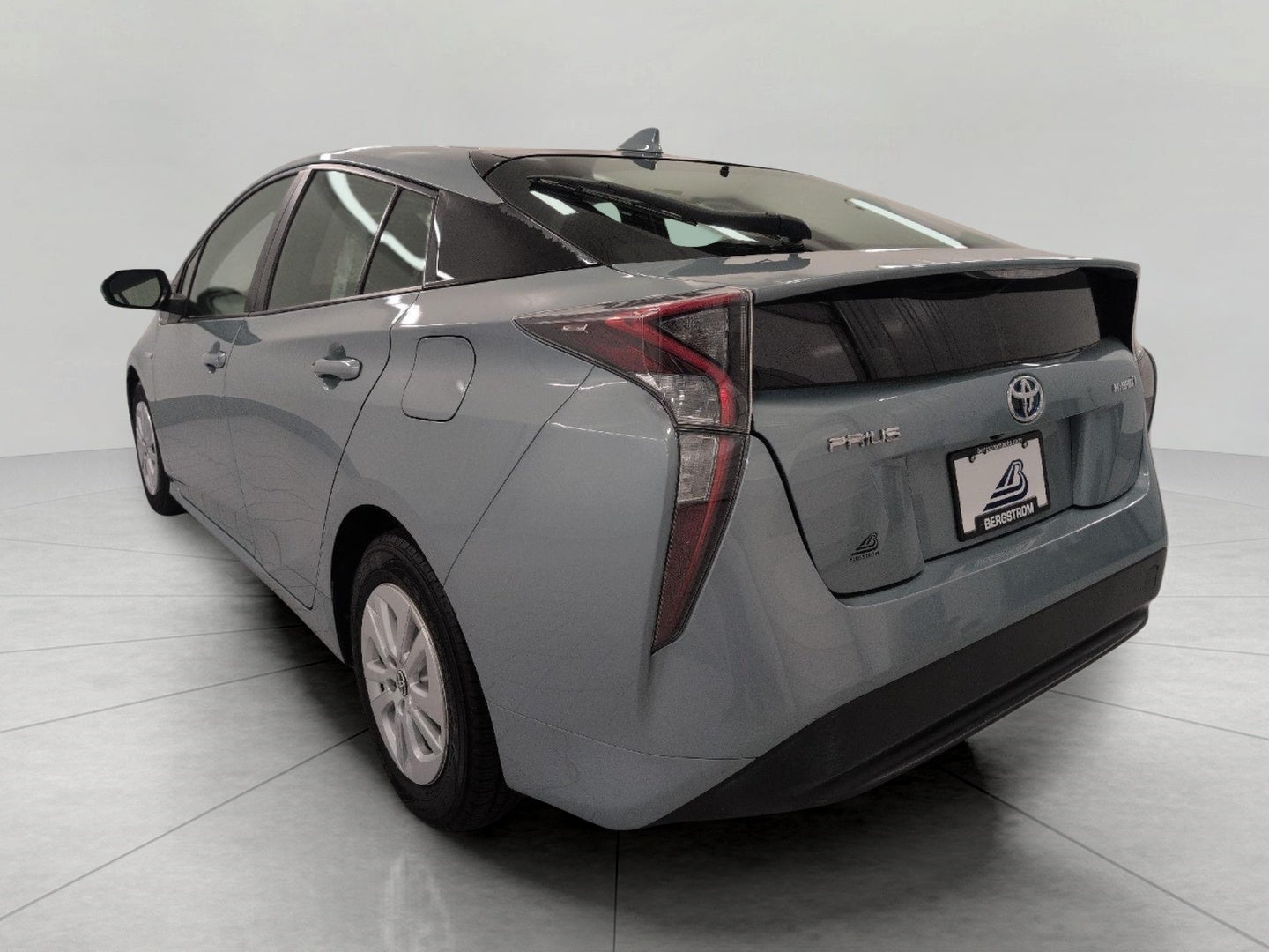 2016 Toyota Prius 5dr HB Two